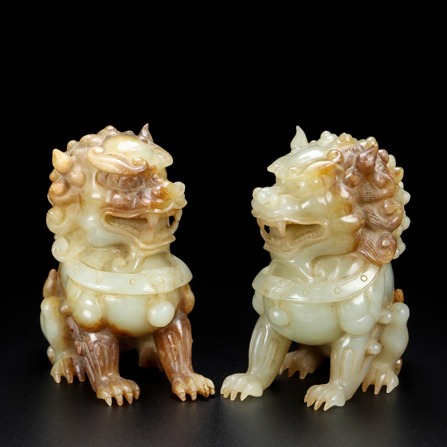 Ancient China Antique Qing Dynasty Hetian Jade Statue Jade Lion A Pair