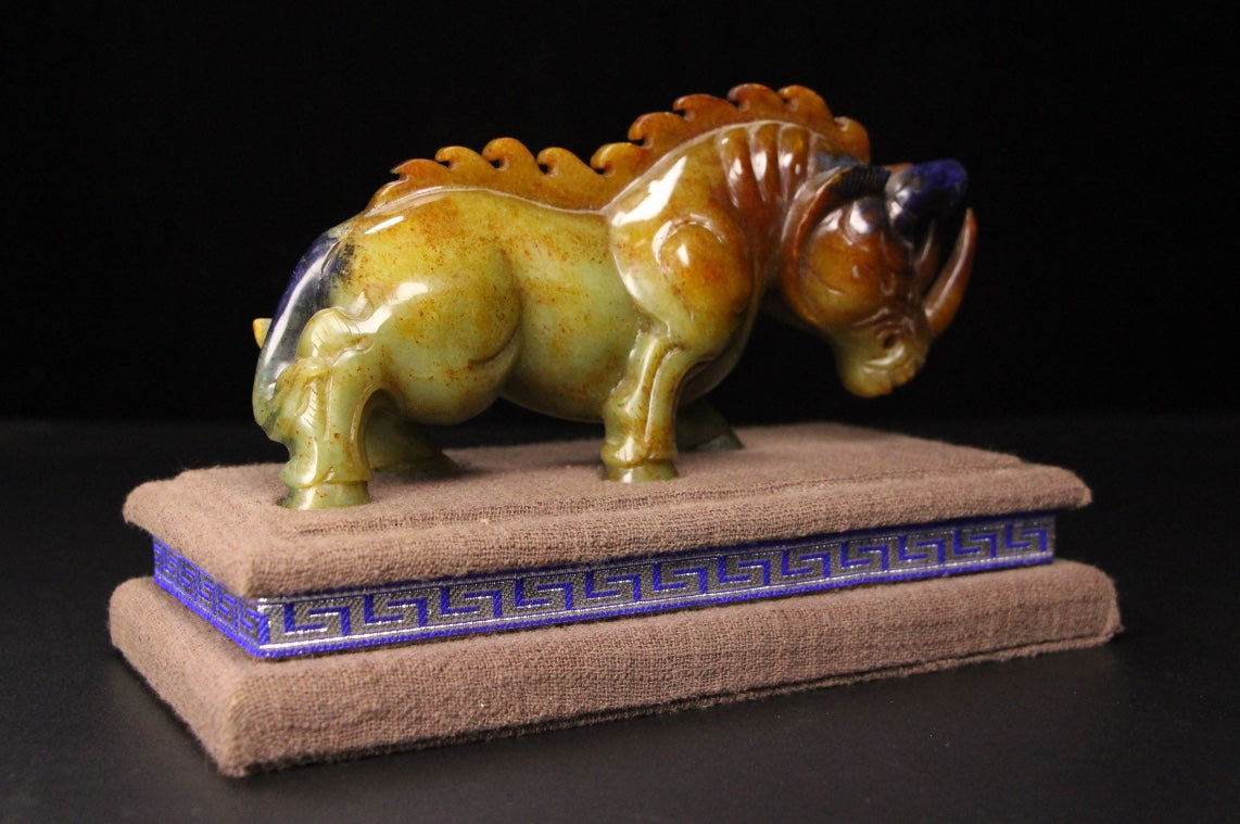 Ancient China Antique Tang Dynasty Hetian Ancient Jade Statue Jade Rhinoceros