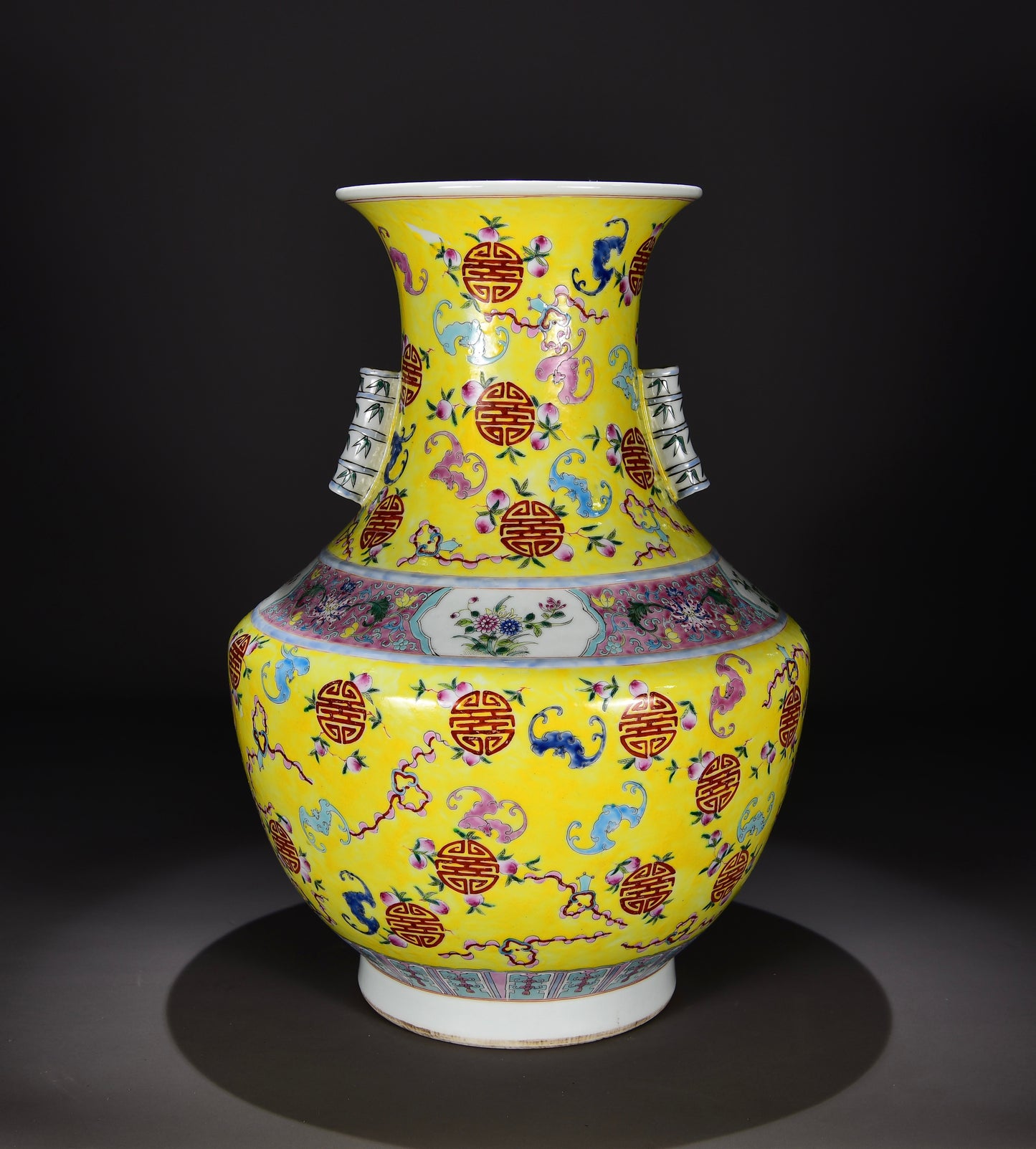 Ancient China Antique 1644–1912 Qing Dynasty Qianlong Porcelain FuShou Pattern Zun Vases