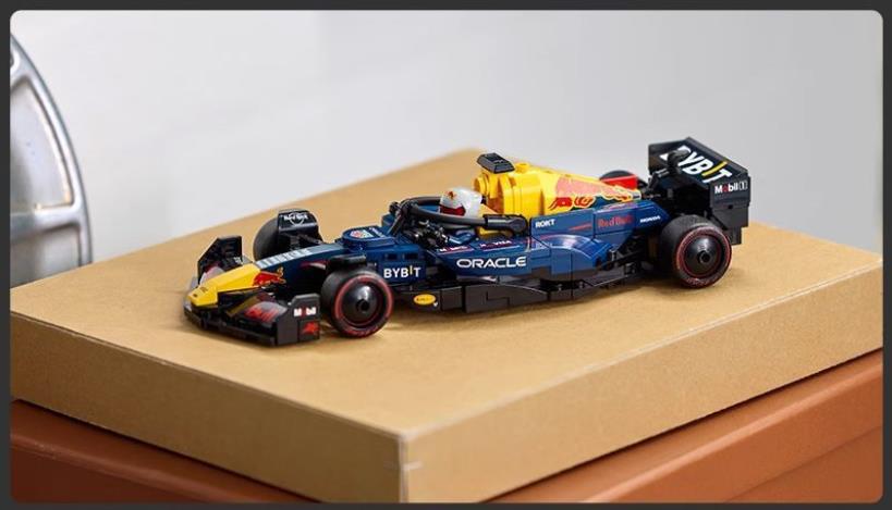 Speed Vltimate Formula1 Collection's Pack Ferrari-Renault-Mercedes-AMG Racing Set (10-piece) Building Block Toy