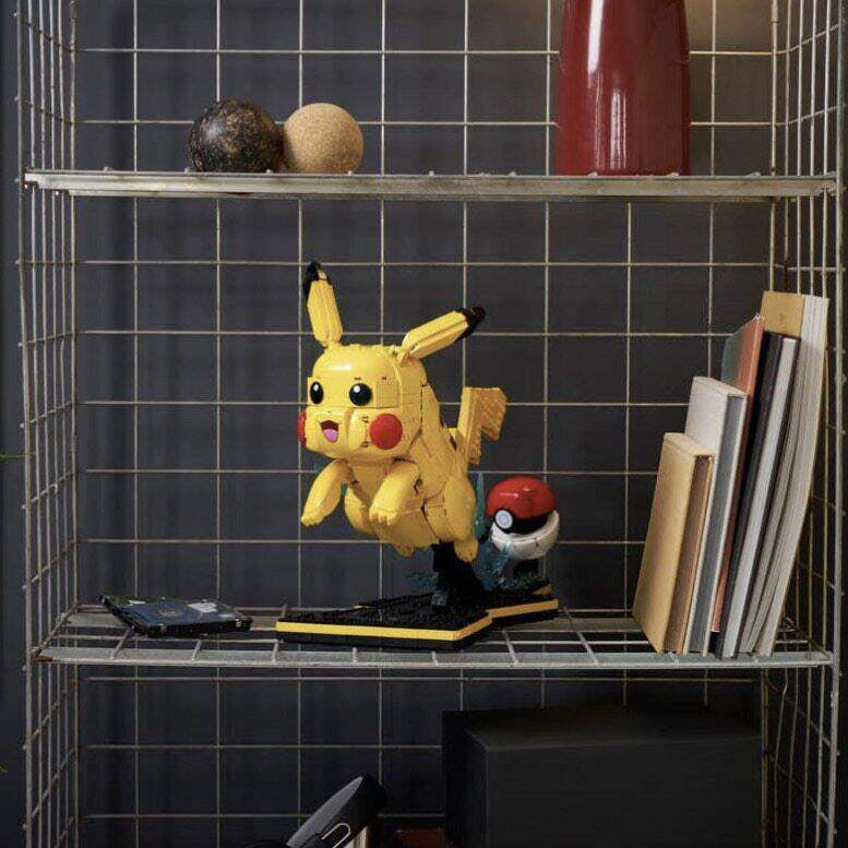 Free Express Shipping :72152 Pokemon Pikachu and Poke Ball Building Block Toy Set