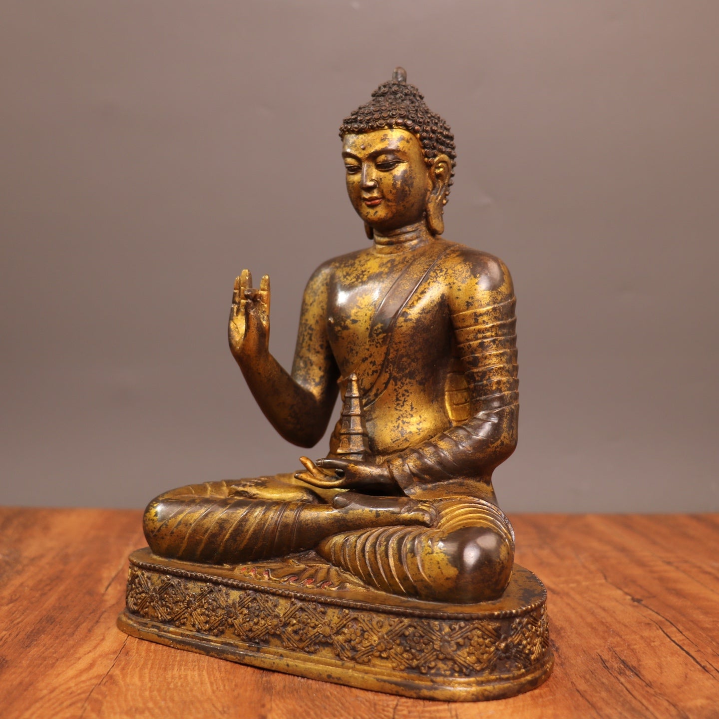 Ancient China Antique Ming Dynasty Copper Ware Gold-plated Statue Sakyamuni Buddha