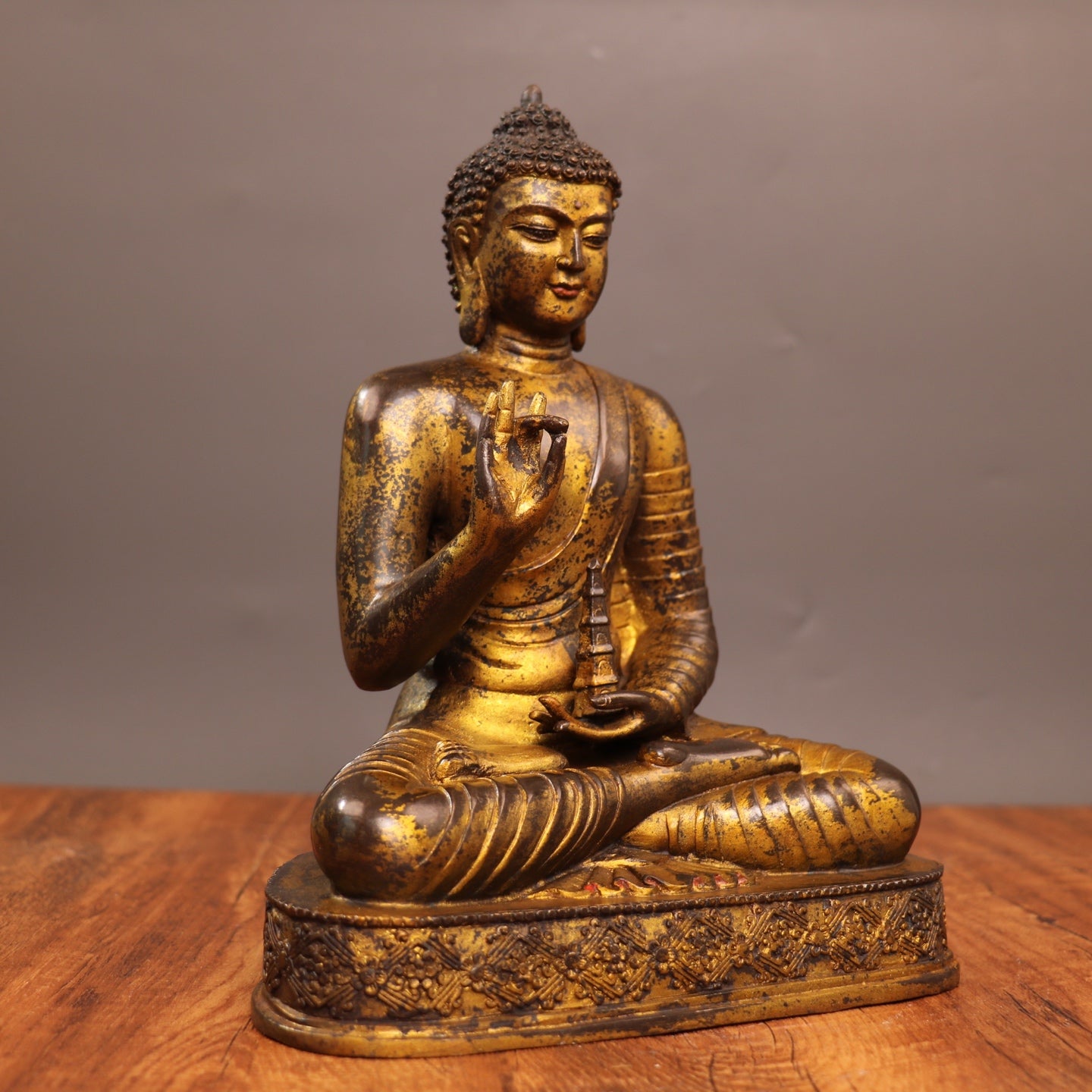Ancient China Antique Ming Dynasty Copper Ware Gold-plated Statue Sakyamuni Buddha