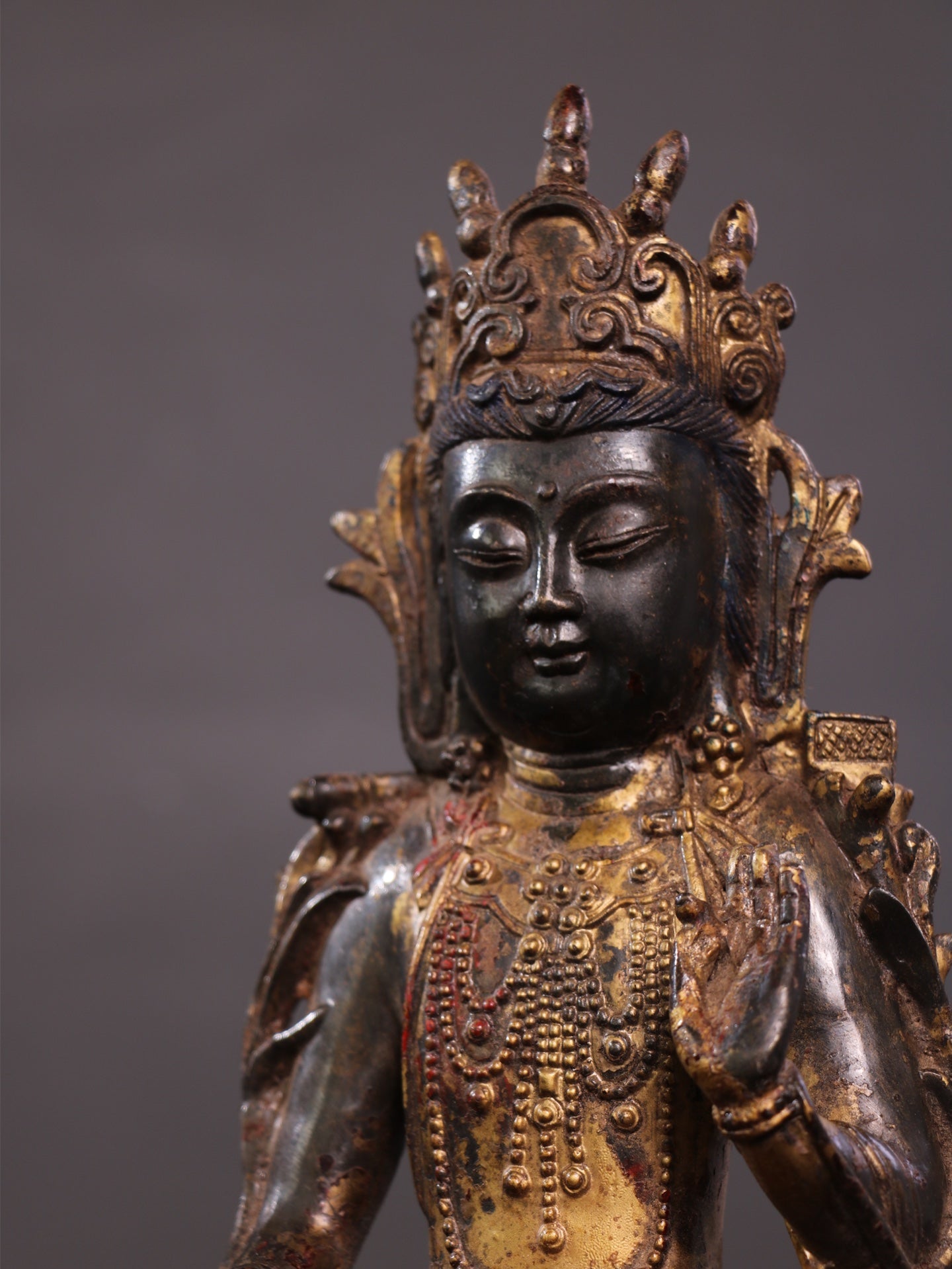 Ancient China Antique Ming Dynasty Copper Ware Gold-plated Statue Kwan-yin