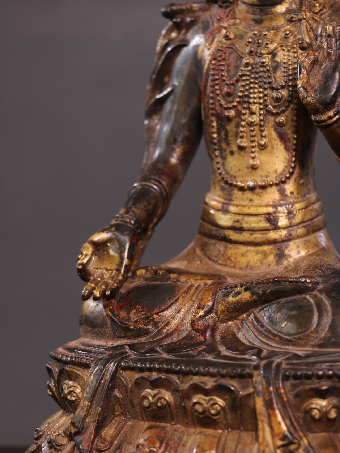Ancient China Antique Ming Dynasty Copper Ware Gold-plated Statue Kwan-yin