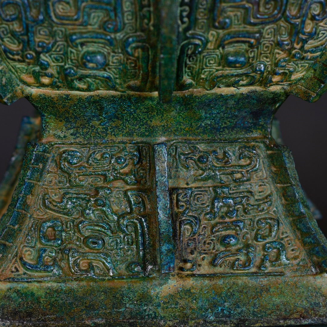 Ancient China Antique Shang Dynasty Bronze With Inscription Bronze Four Elephant Square Vessel Bronze Zun
