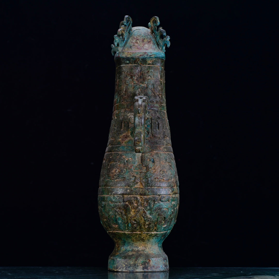 Ancient China Antique Shang Dynasty Bronze Dragon Pattern Vases