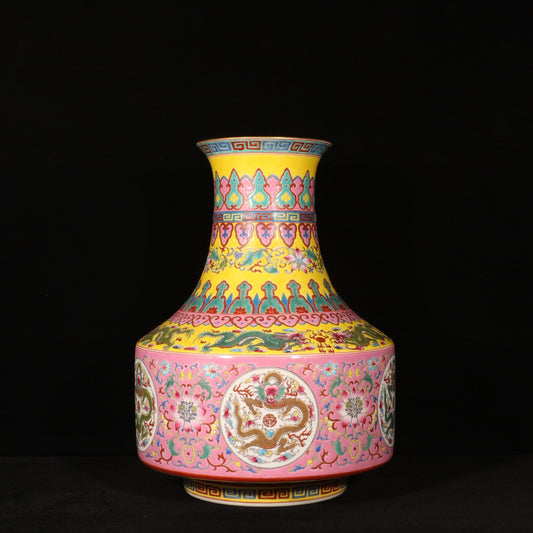 Ancient China Antique Qing Dynasty Qianlong Emperor Enamel Colors Porcelain Dragon Flowers Pattern Porcelain Vases