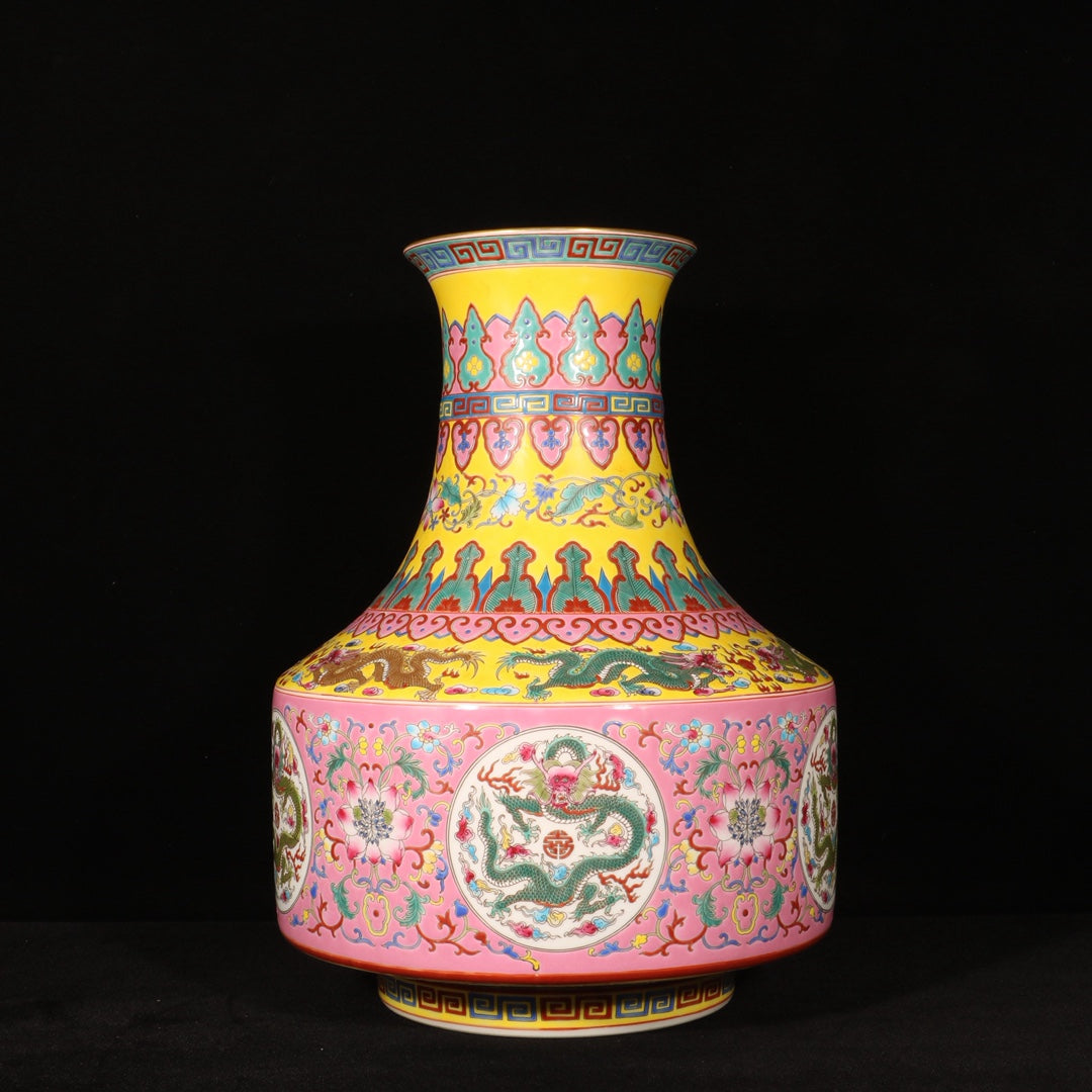 Ancient China Antique Qing Dynasty Qianlong Emperor Enamel Colors Porcelain Dragon Flowers Pattern Porcelain Vases