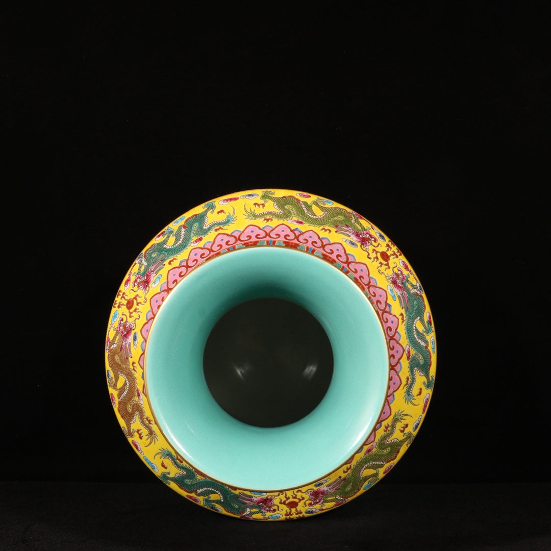 Ancient China Antique Qing Dynasty Qianlong Emperor Enamel Colors Porcelain Dragon Flowers Pattern Porcelain Vases