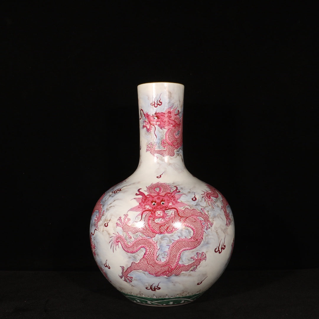 Ancient China Antique Qing Dynasty Yongzheng Emperor Porcelain Dragon Pattern Vases