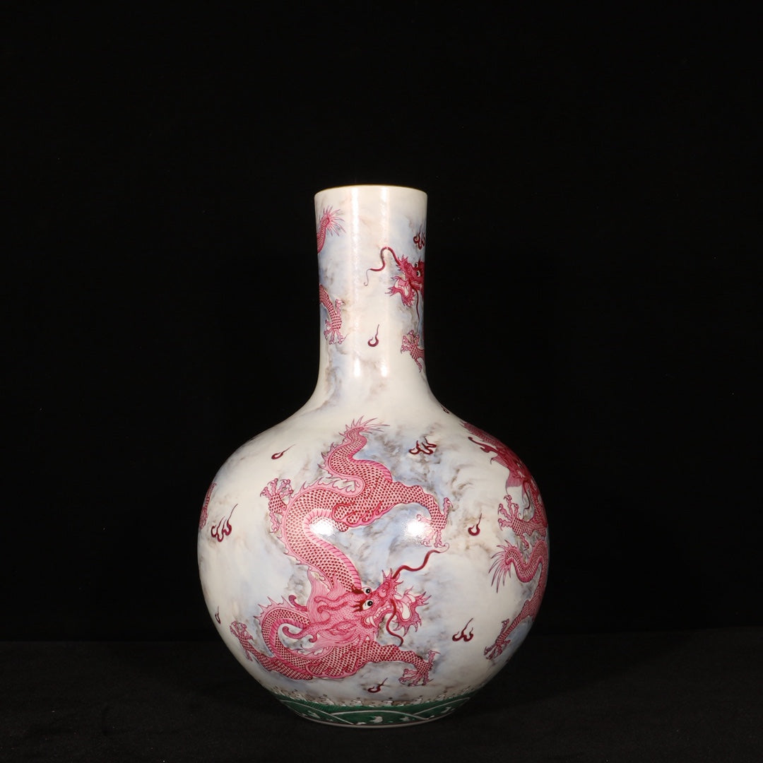 Ancient China Antique Qing Dynasty Yongzheng Emperor Porcelain Dragon Pattern Vases