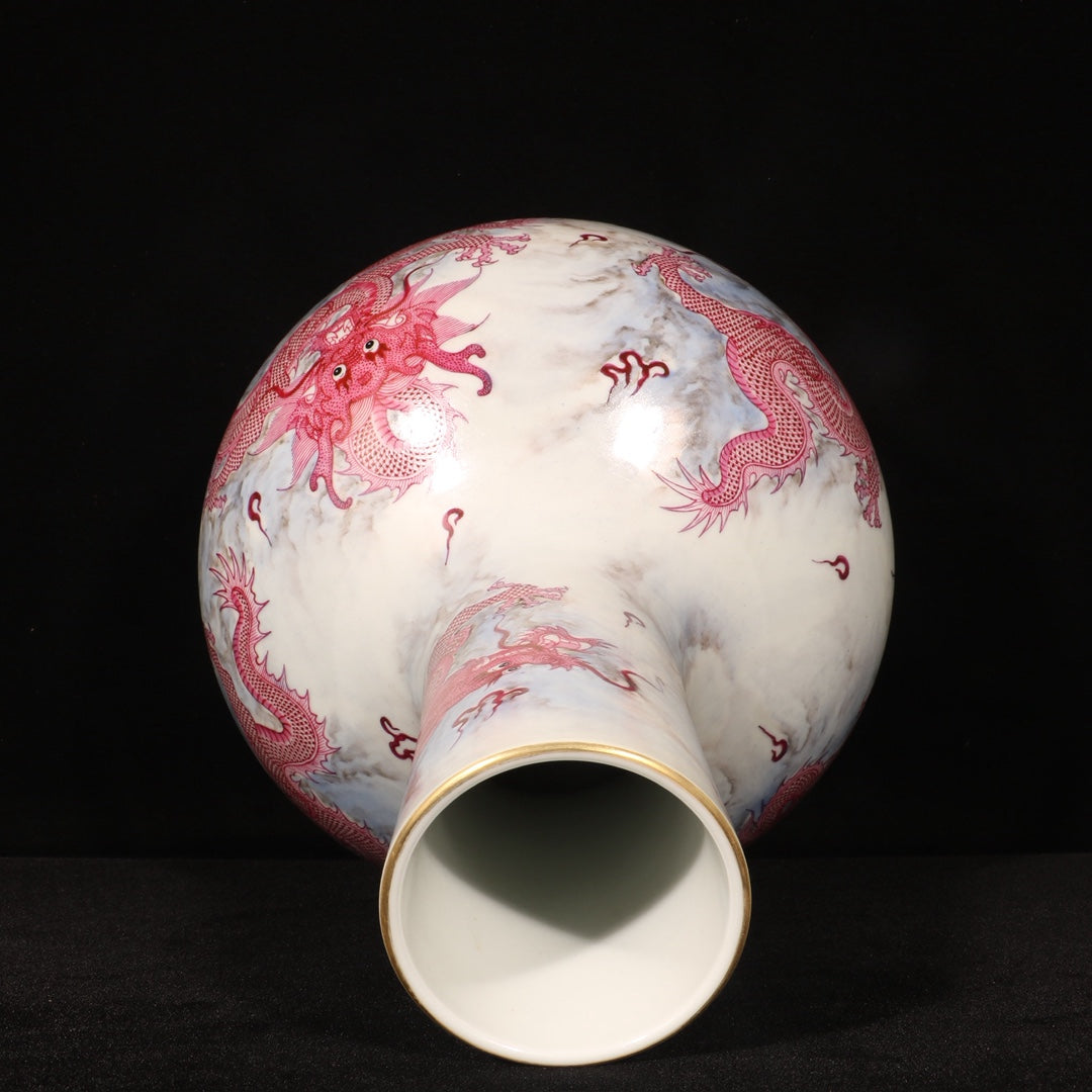 Ancient China Antique Qing Dynasty Yongzheng Emperor Porcelain Dragon Pattern Vases