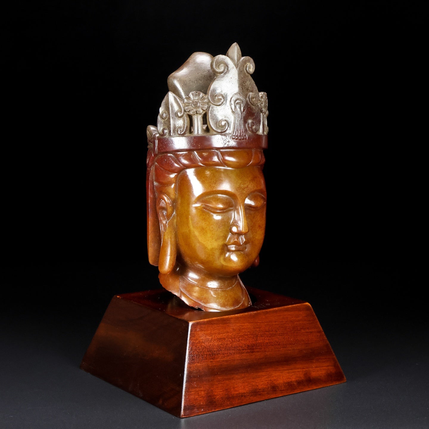 Ancient China Antique Tang Dynasty Hetian Ancient Jade Statue Jade Kwan-yin Head