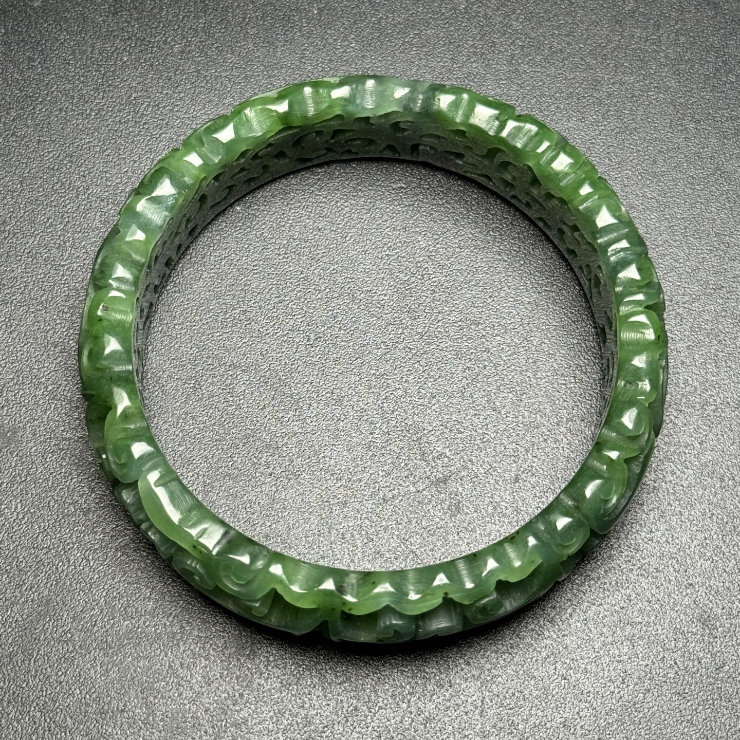 Ancient China Antique Qing Dynasty Jadeite Jade Through-carved work Flower Jadeite Jade Bracelets