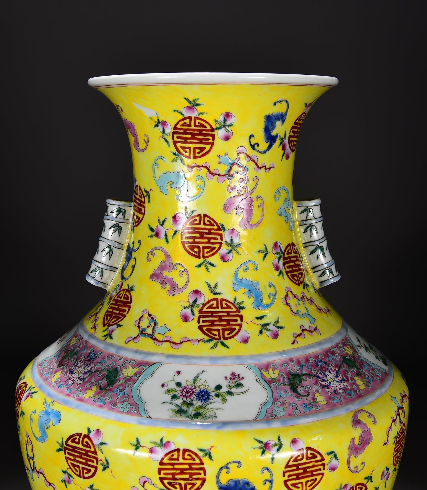 Ancient China Antique 1644–1912 Qing Dynasty Qianlong Porcelain FuShou Pattern Zun Vases