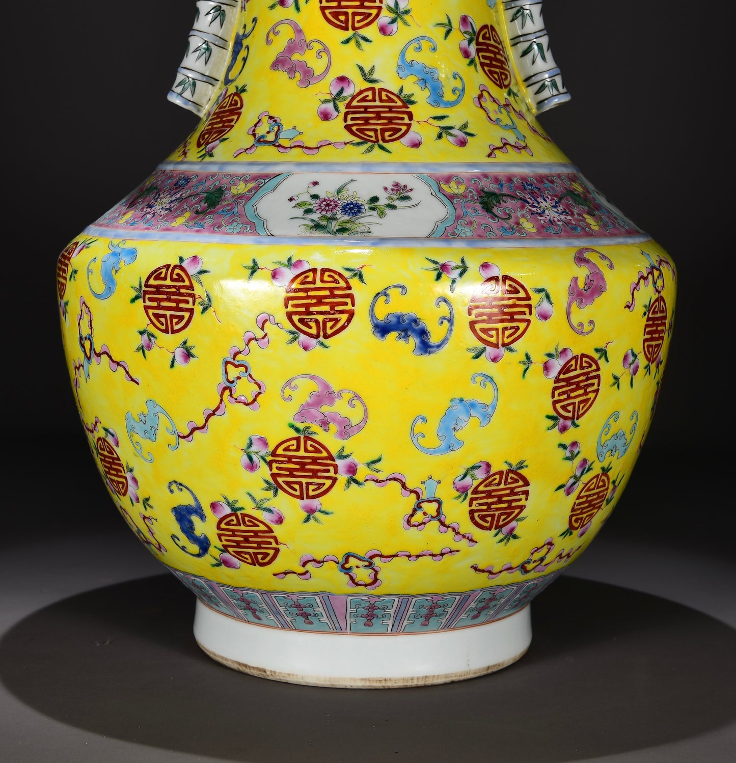Ancient China Antique 1644–1912 Qing Dynasty Qianlong Porcelain FuShou Pattern Zun Vases